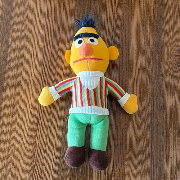 Sweetest Vintage Bert - Picture 2 of 10